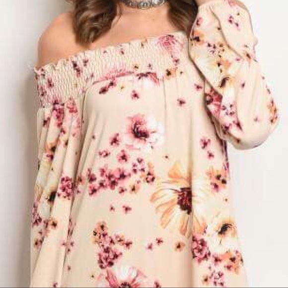 BOHO Soft Peach Floral Off the shoulder dr… - Picture 3 of 3
